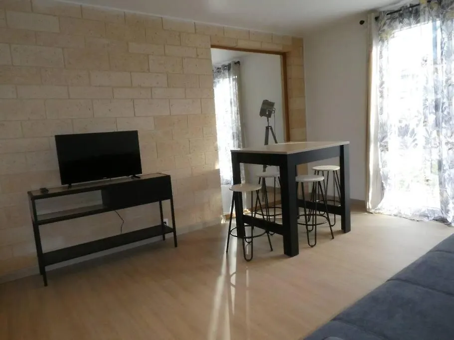 Manava Apartment Claveyson