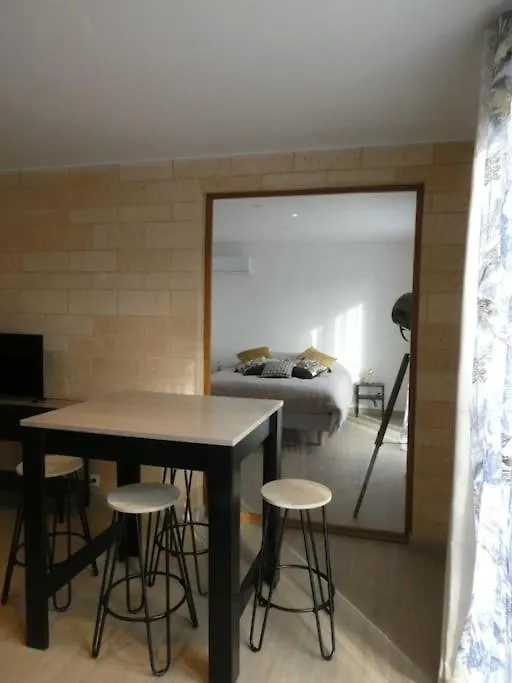 Manava Apartment Claveyson